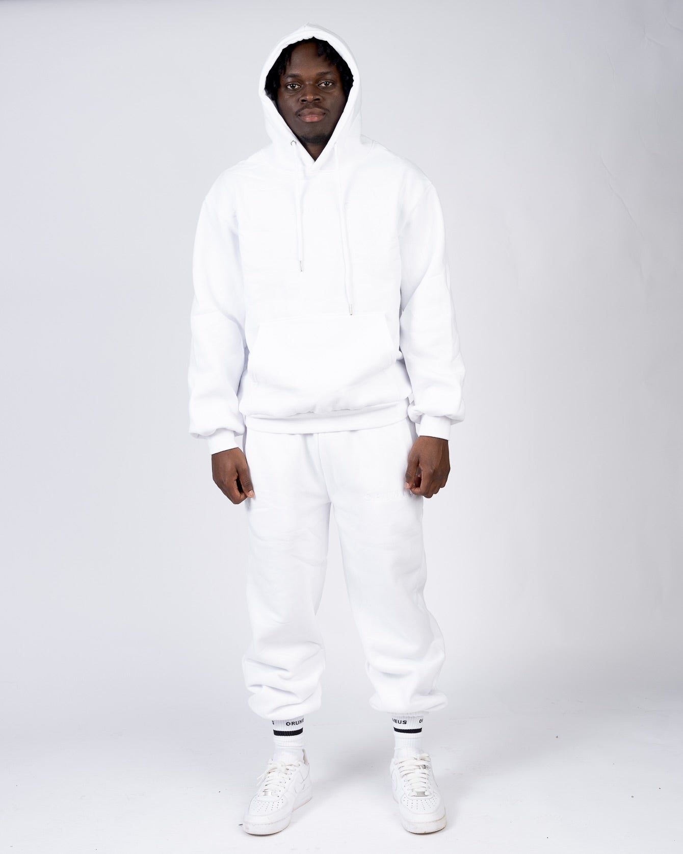 ORUMEUS BLANC JOGGER SET